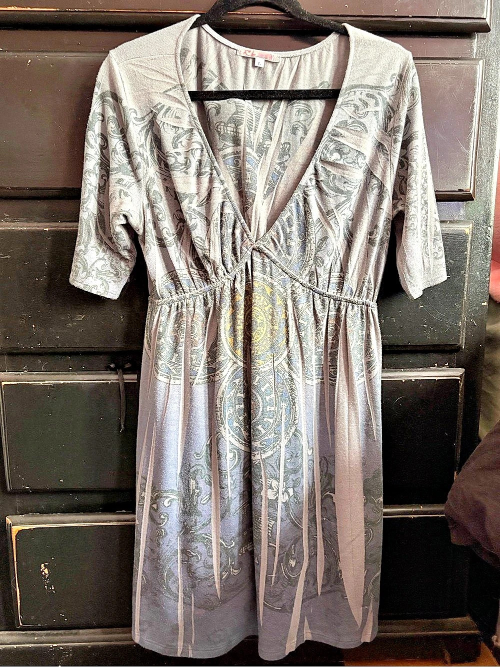 Julie's Closet Paisley Midi Dress in Gray & Blue Size Large Like New
(if you hav